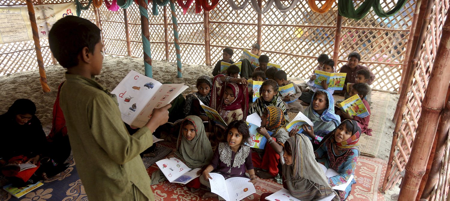 how to overcome educational problems in pakistan