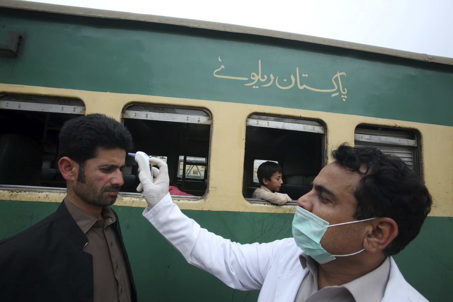 Pakistan records lowest positivity rate in three months