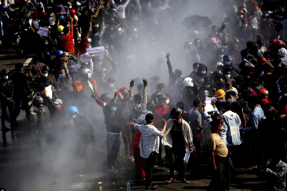 Water fired at crowd as anti-coup protests swell in Myanmar | Pakistan ...