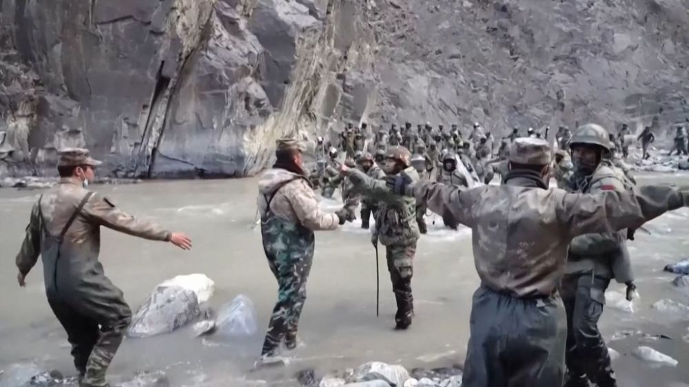 China Shares Dramatic Video Of Mountain Clash With India Troops ...