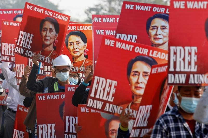 Myanmar army to pay $2 million to lobbyist to ‘explain’ coup on its ...