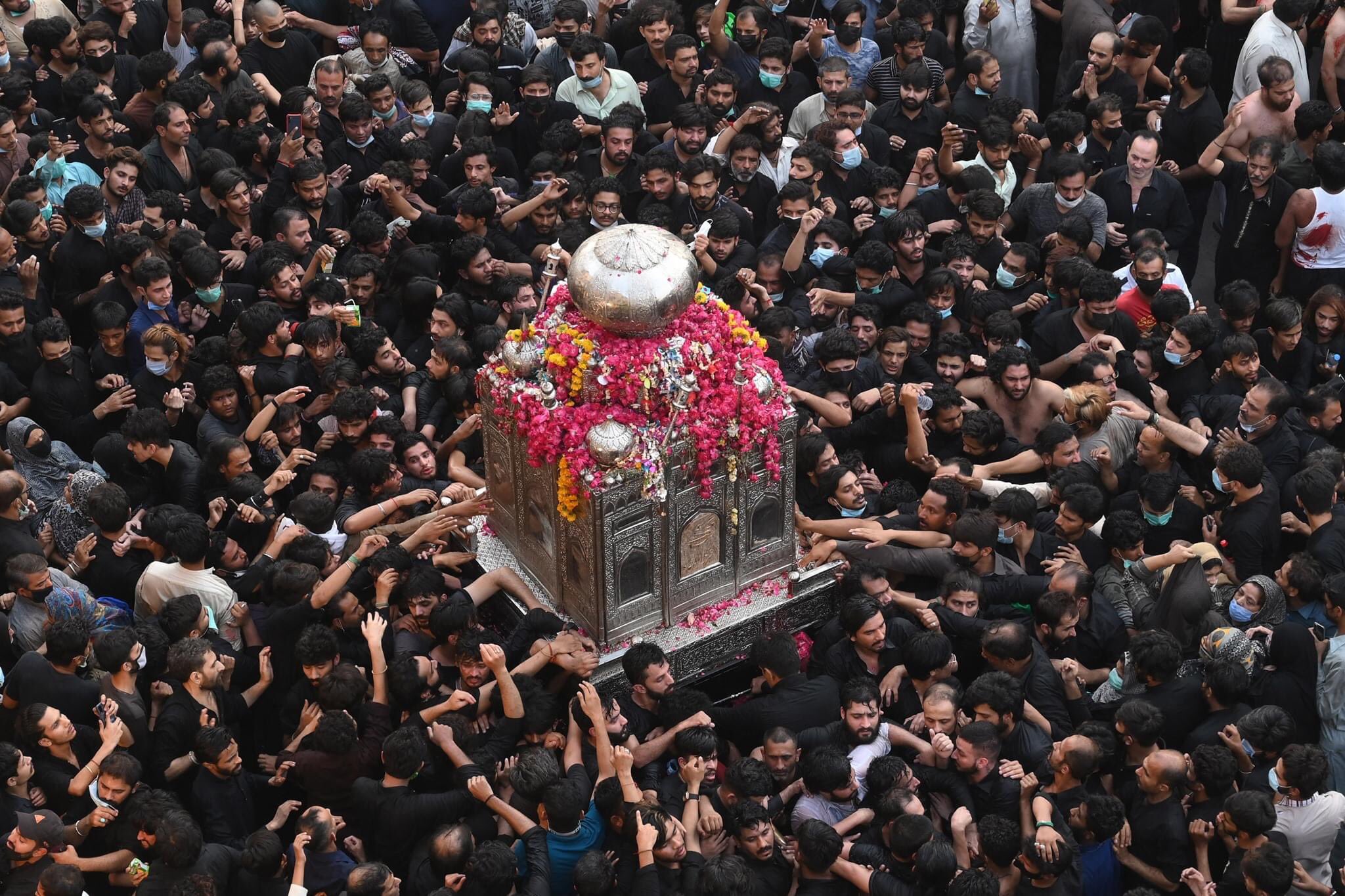 Thousands march in YoumeAli (AS) processions Pakistan Today