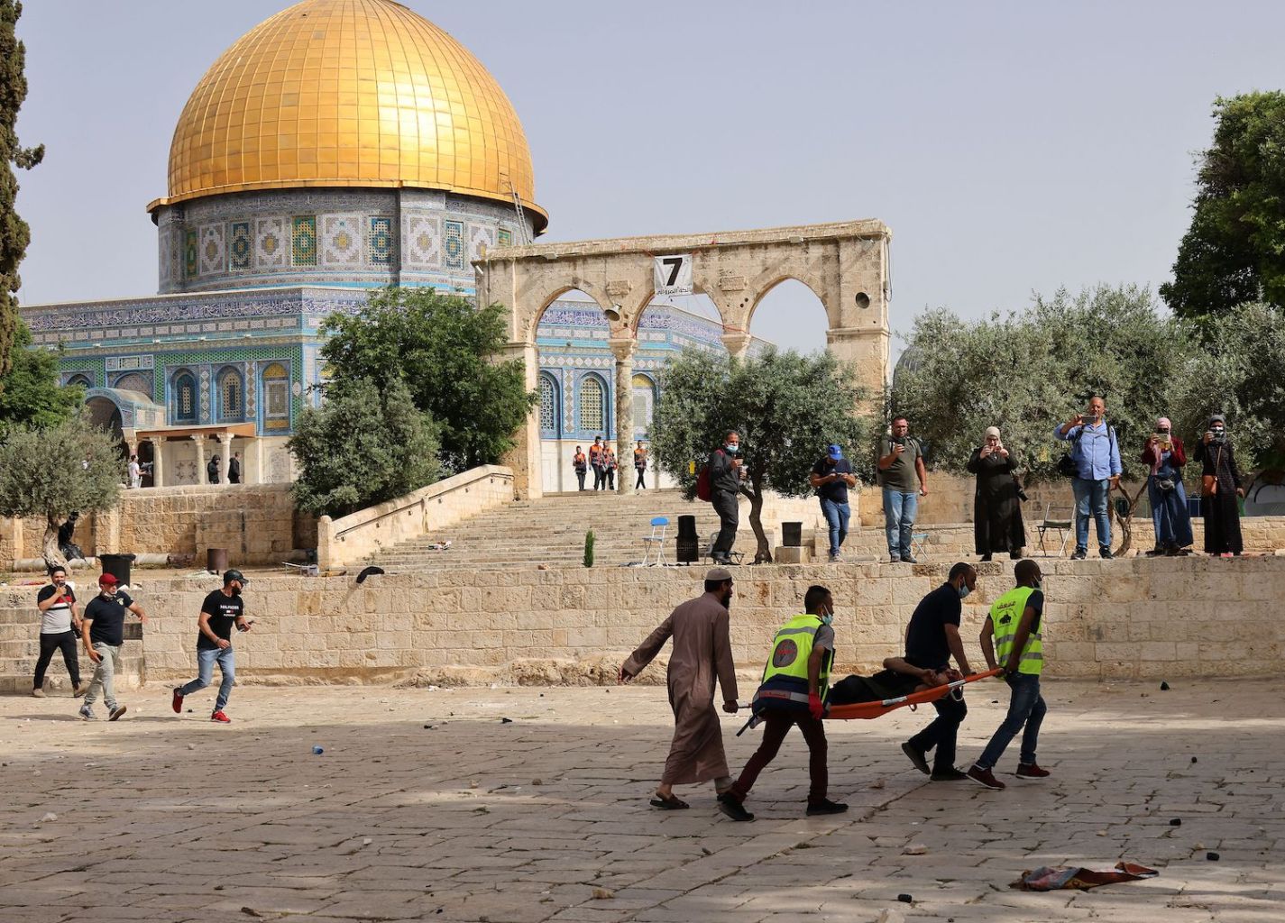 Israeli police attack worshippers in latest raid on Al-Aqsa Mosque