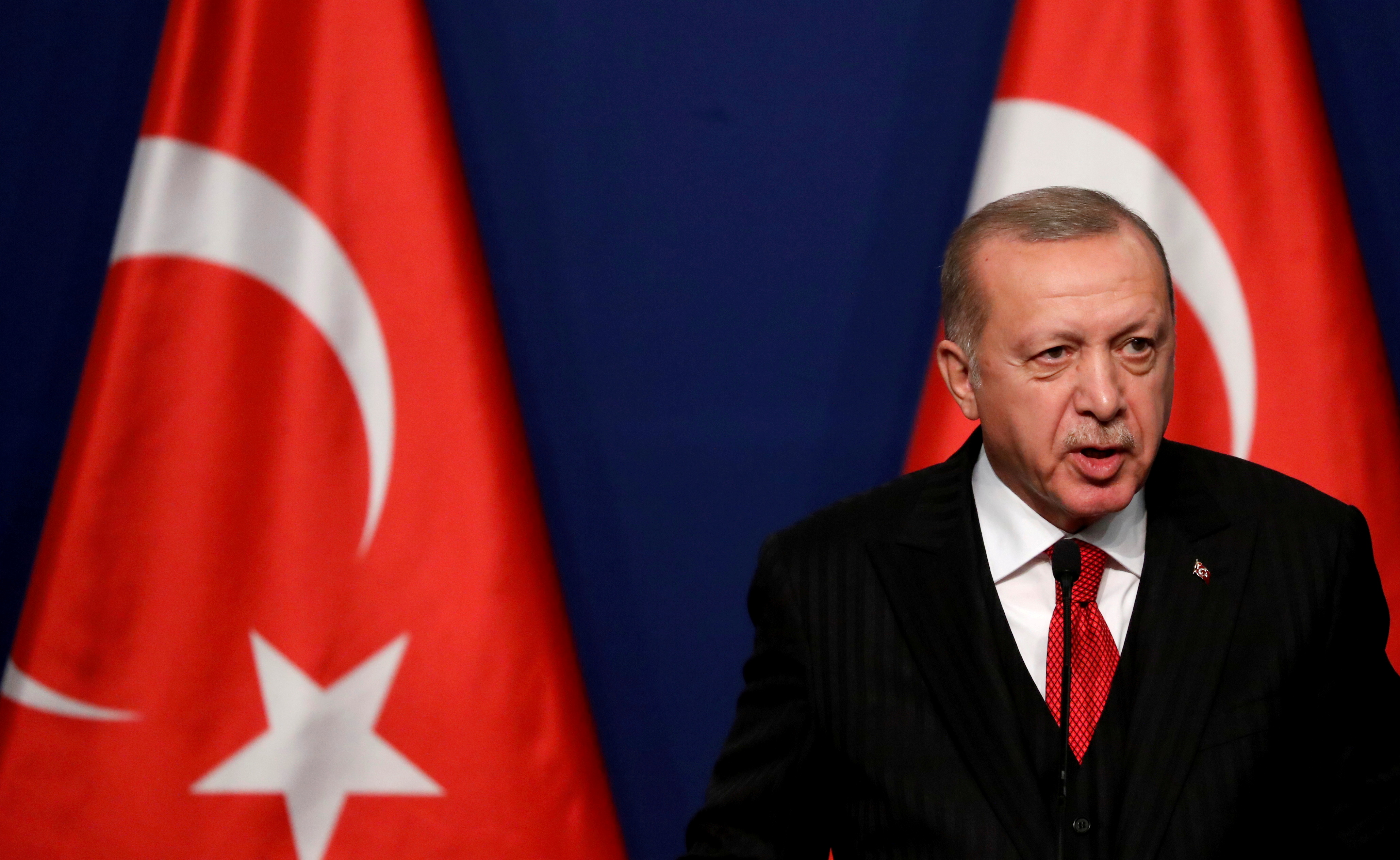 Turkey nears referendum on Erdogan's two-decade rule