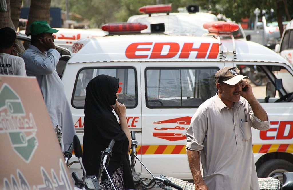 14 passengers killed, 63 injured in Chakwal bus crash