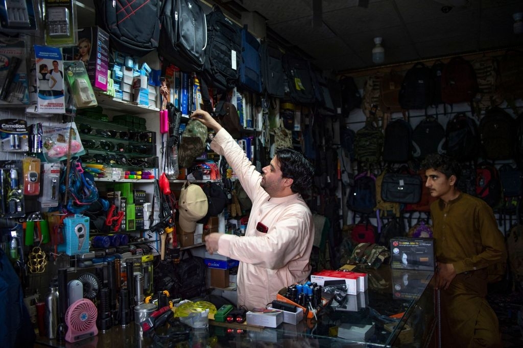 Govt announces closure of markets at sunset