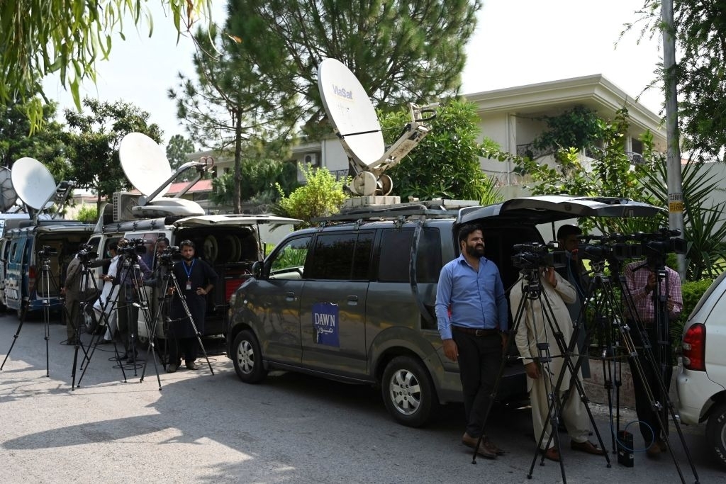 Alvi to sign bill for protection of journalists, media persons tomorrow