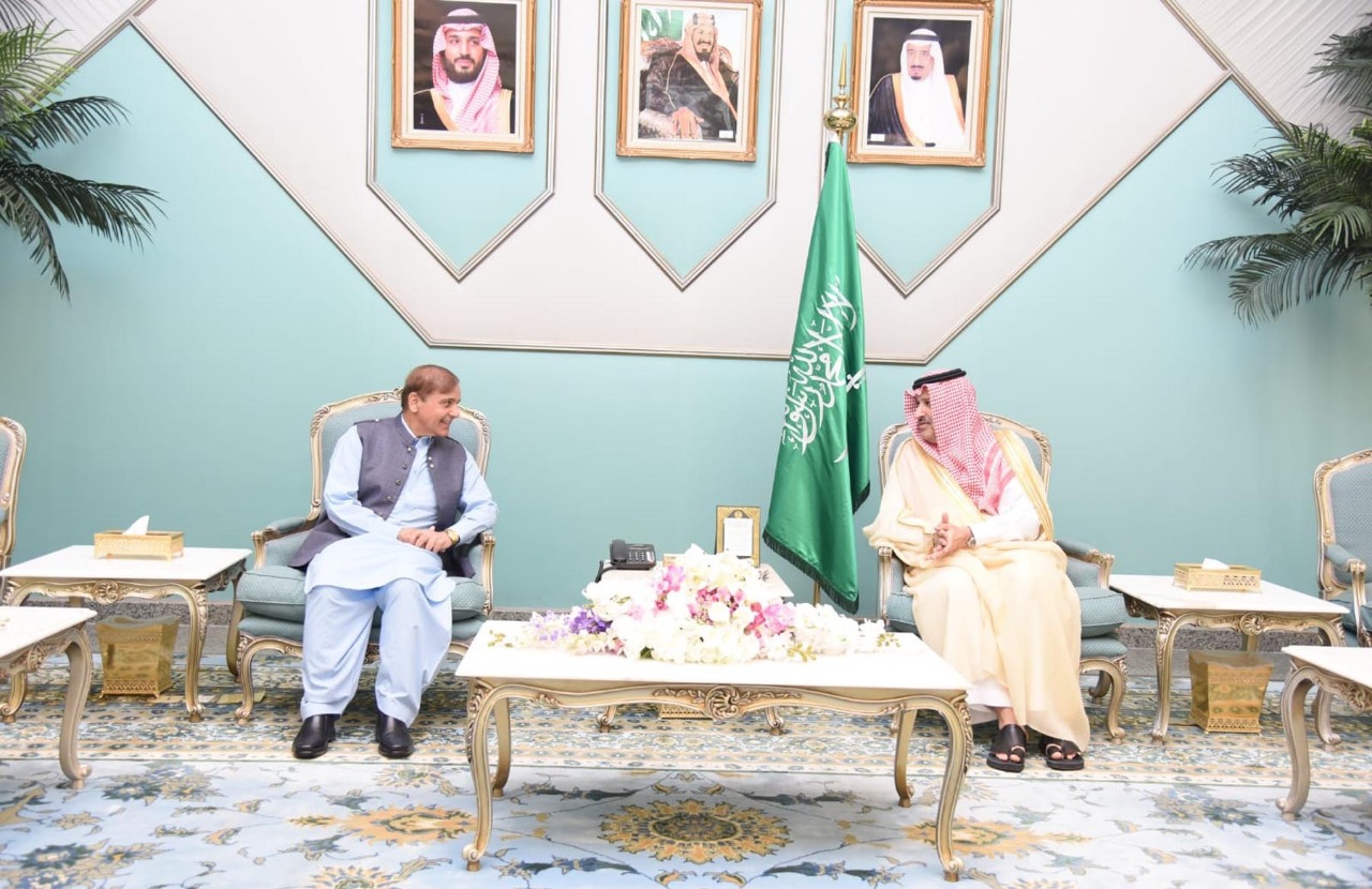 PM vows to deepen, diversify strategic partnership with Saudi Arabia