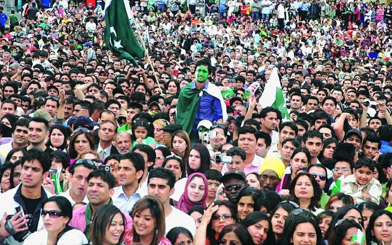 youth is the future of pakistan essay