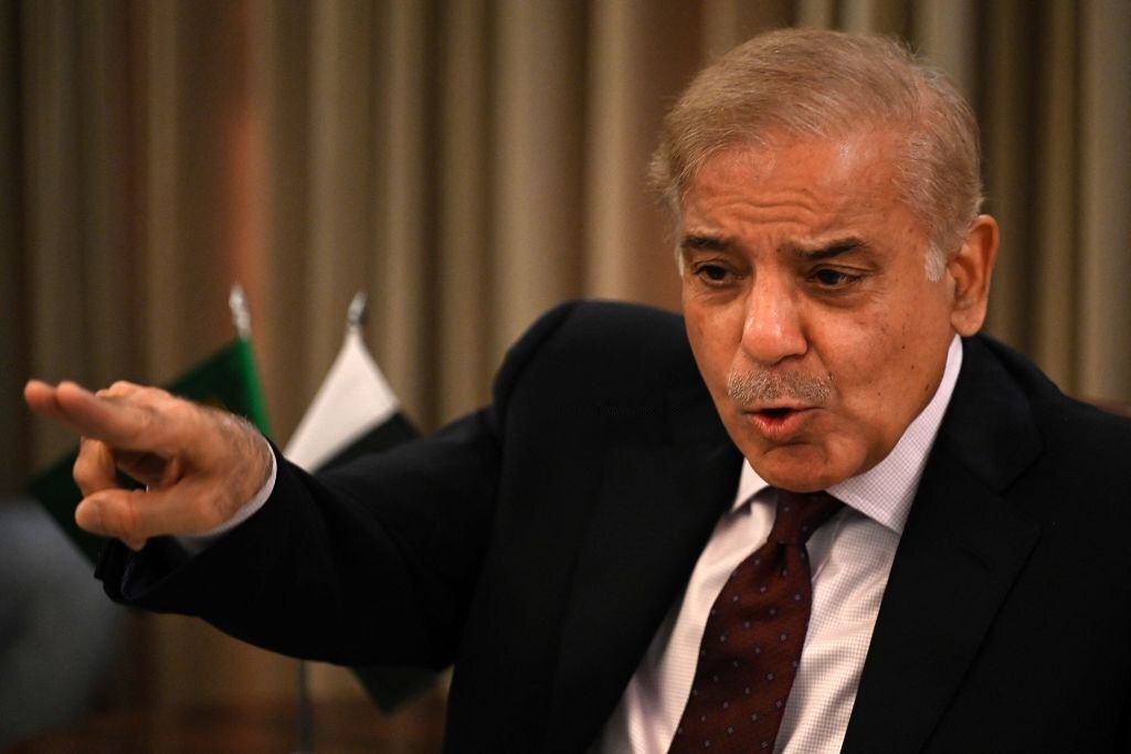 PM emphasizes constructive, sustained Pak-US engagement based on mutual respect