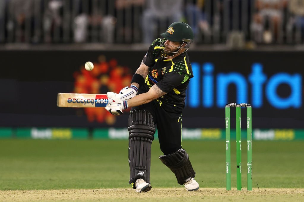 Third T20 between Australia and England abandoned due to rain