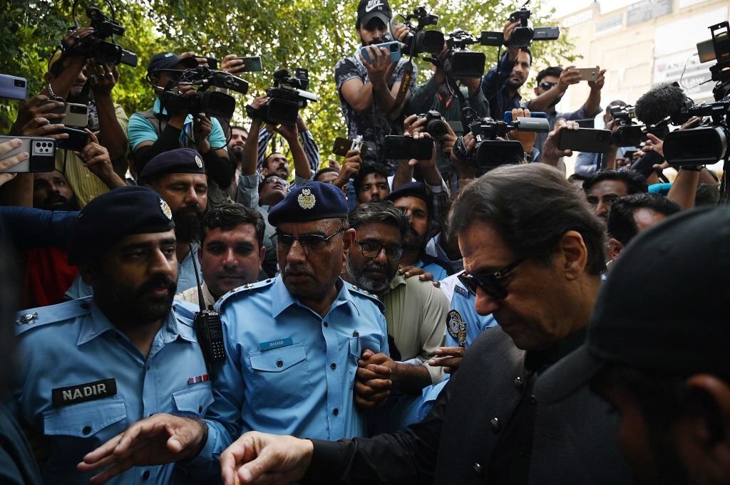 Court Stops Arrest Of Imran In Contempt Case | Pakistan Today