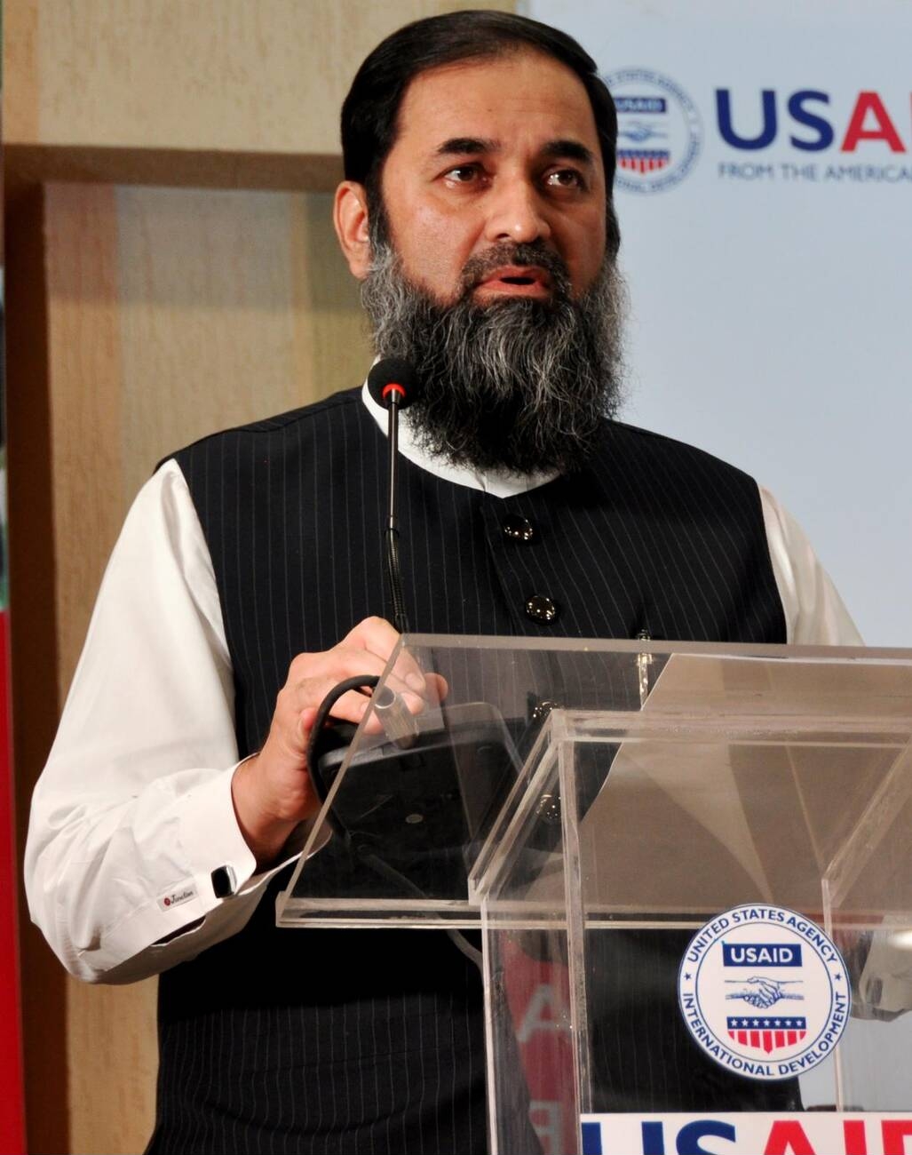 Educated, health mothers can lay foundation of better society: Governor Punjab