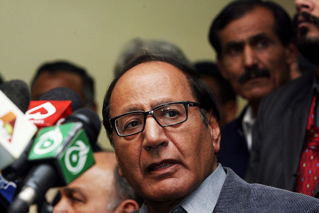 Shujaat ousted as Q League leader as speculation of PTI merger swirls