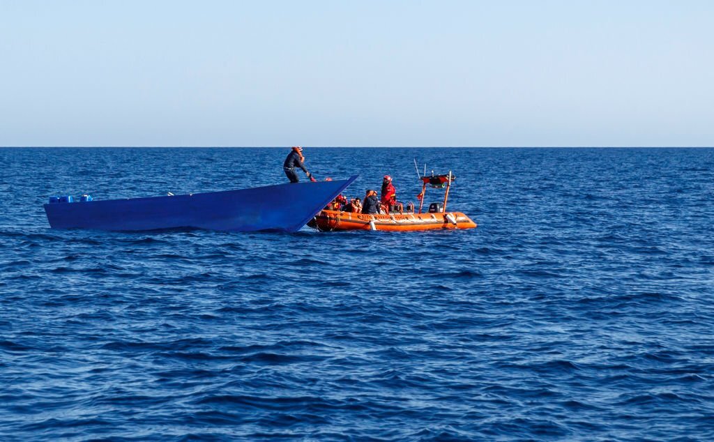 Greece Migrant Tragedy: Coastguard Rope Capsized Boat, Survivor ...