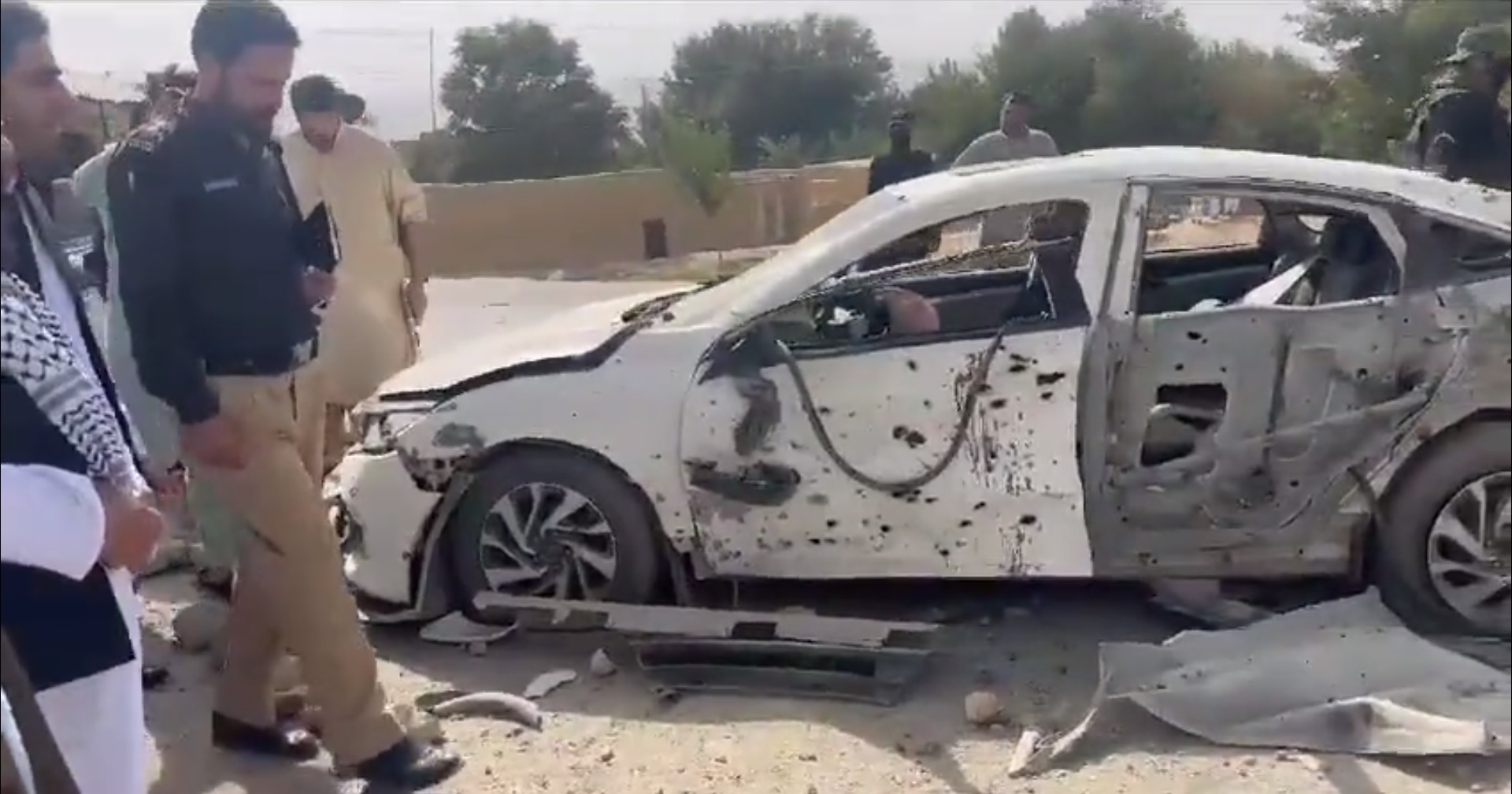 Condemnations pour in as JUI-F’s Hafiz Hamdullah among 11 injured in Mastung blast