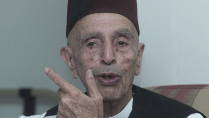 Ek Diwana Tha Wo Bhi Na Raha Kehte Hain: Death anniversary of Baba-e-Zamhooriat tomorrow