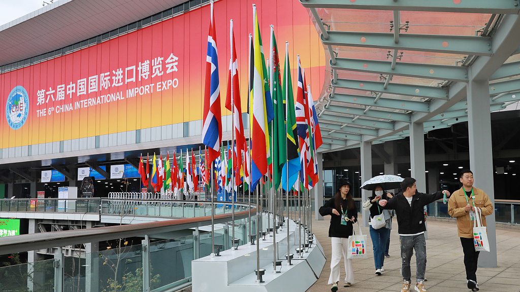 Pakistani enterprise taps surgical instruments market at 6th CIIE