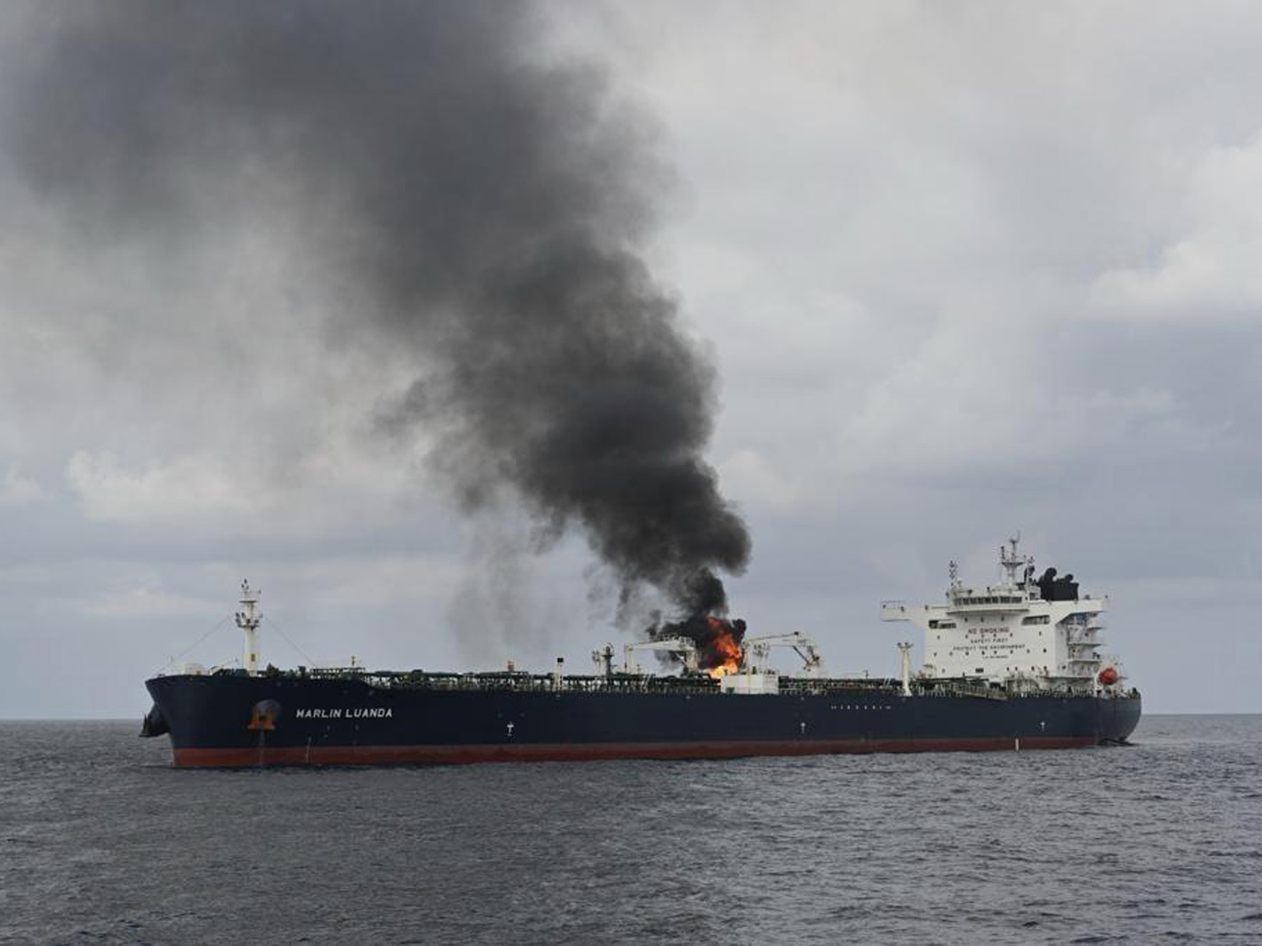 Yemen’s Houthis hits American oil tanker, warships