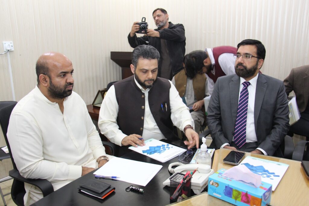 Punjab education minister commends PEF’s commitment to quality ...