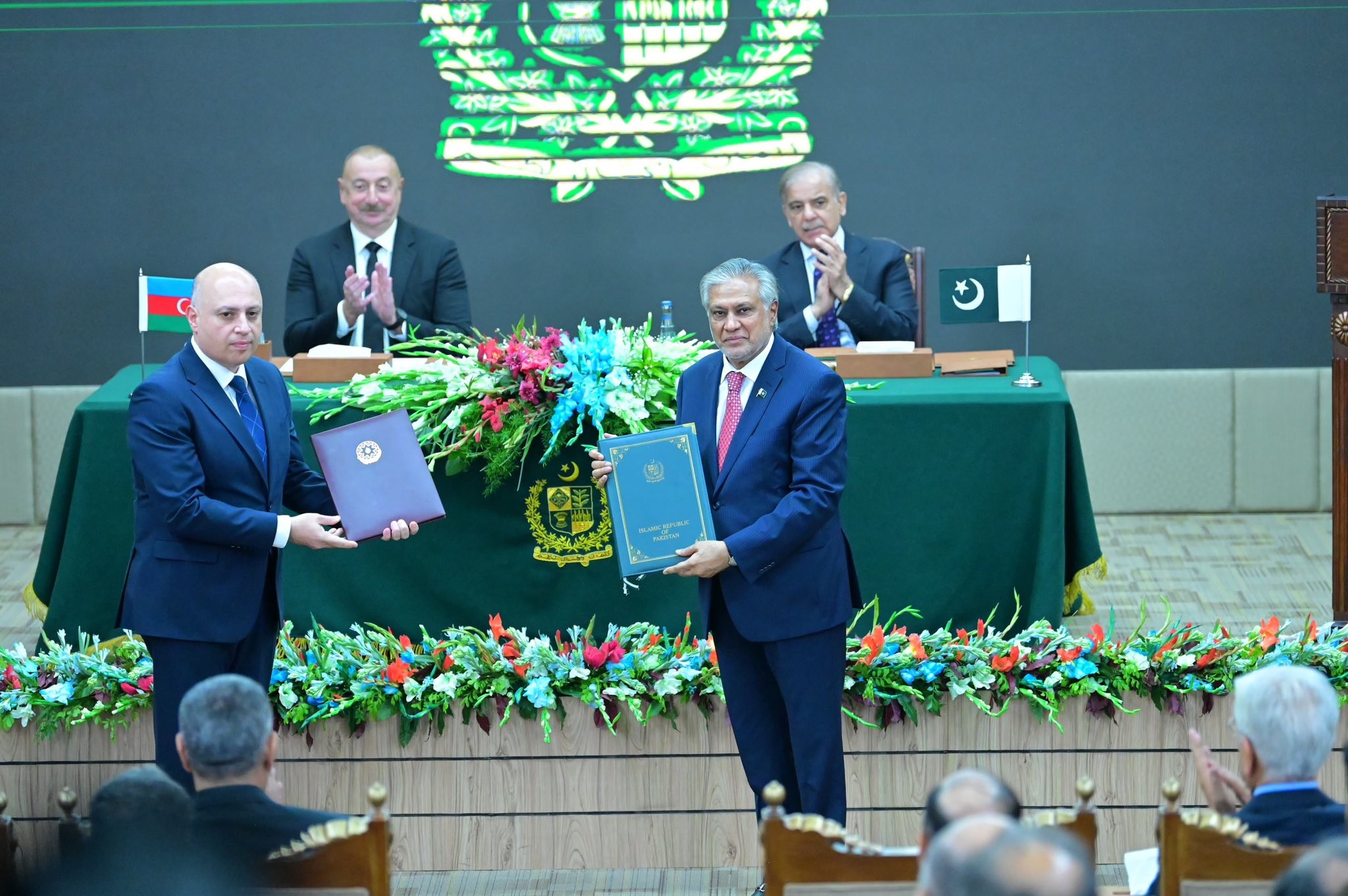 Pakistan, Azerbaijan sign 15 MoUs to boost bilateral ties
