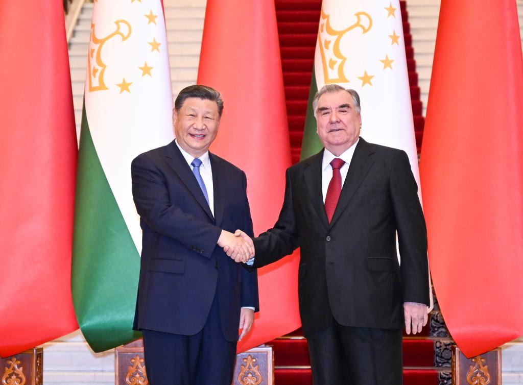 Xi Jinping: China ready to develop comprehensive strategic cooperative partnership with Tajikistan in new era