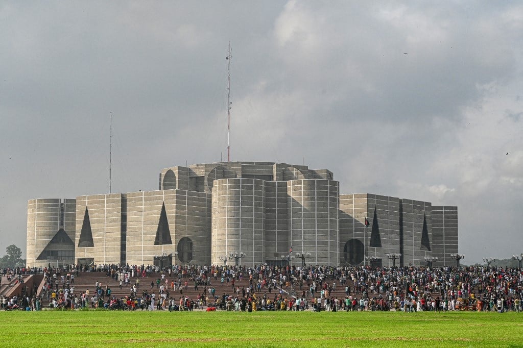 Bangladesh awaits interim govt as President dissolves parliament in face of students’ pressure’ Dtrends