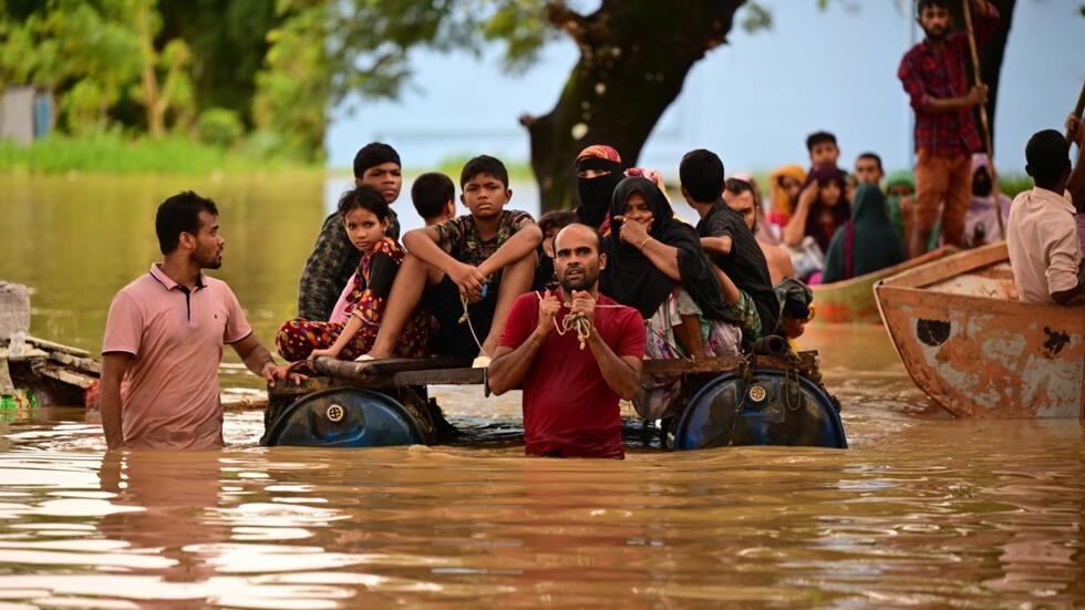 Death toll rises to 13 as Bangladesh flood deluge worsens, affecting millions Dtrends