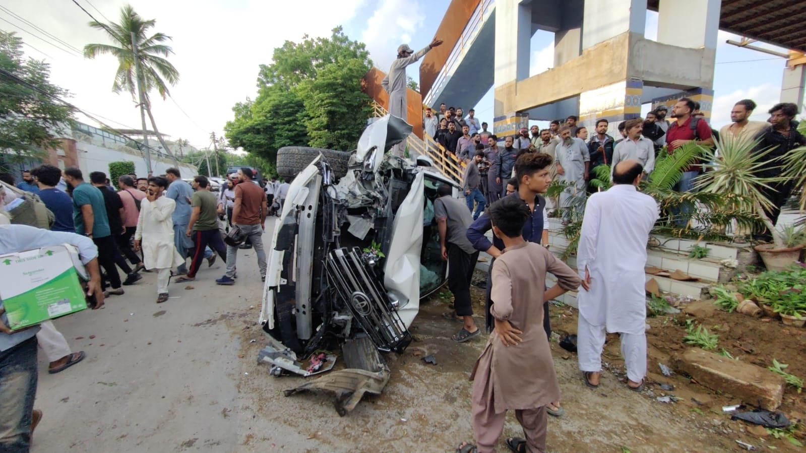 Karsaz road accident: Police reveal new details in case | Pakistan Today