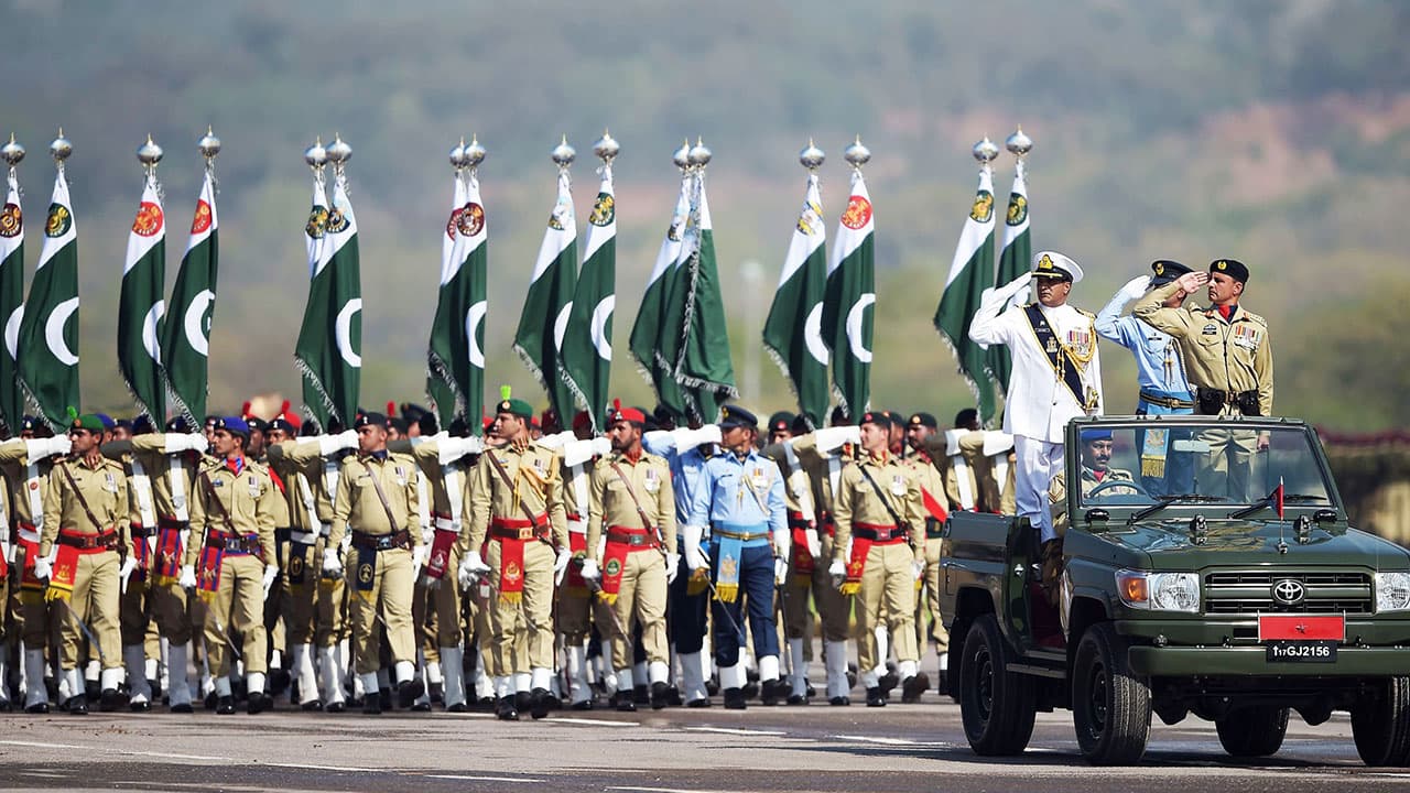 Armed forces commemorate 59th Defence and Martyrs Day with tribute to 1965 war heroes