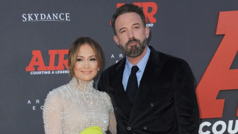 Why JLo and Ben Affleck’s  Million Beverly Hills Estate Is Still Unsold After 100 Days

 – Newsad