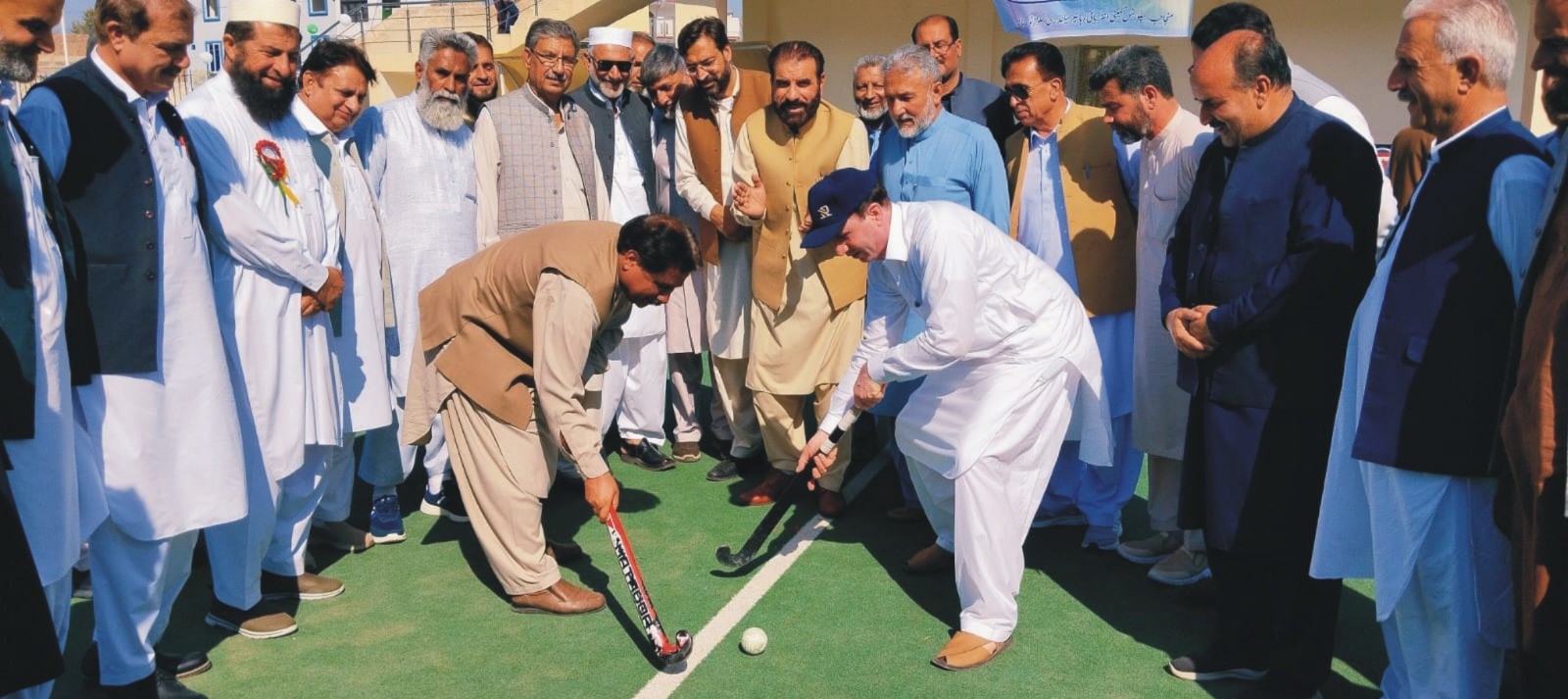 “13 different games with the participation of 4,000 players”: The launch of sports competitions between Swat schools

 Up trends