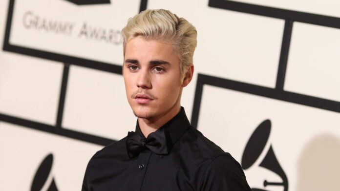 Picture of pop singer Justin Bieber at the 58th Annual Grammy Awards