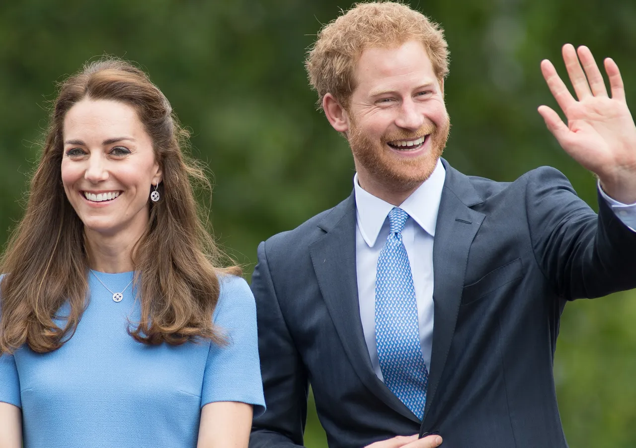 Kate Middleton reportedly wants Prince Harry to apologize to the royal family before offering support

 – Newsad