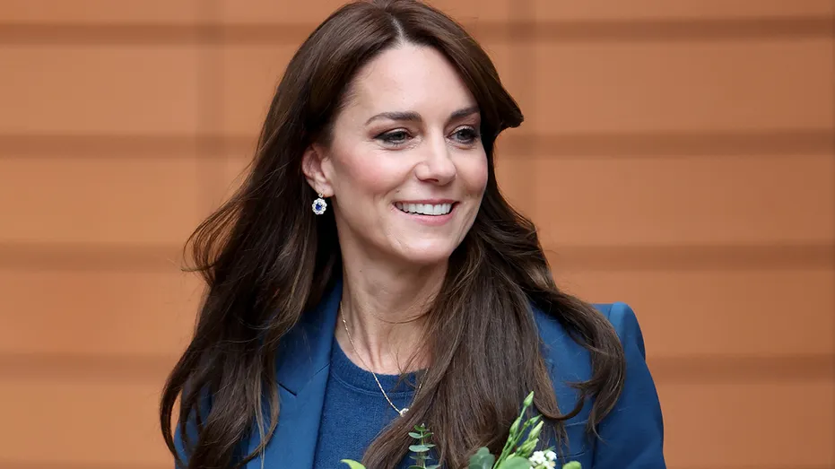 Kate Middleton's heartbreaking gesture leaves fans worried