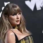 Taylor Swift’s Sweet Gesture to Andrea Swift and Donna Kelce Reflects Strong Bond With Travis Kelce