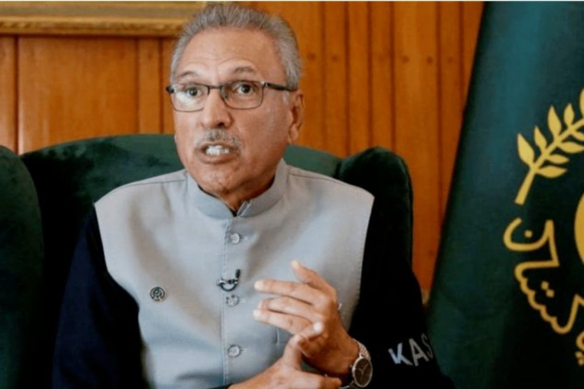 SHC grants protective bail to ex-president Alvi for 20 days thumbnail