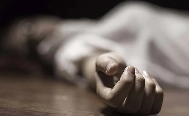 Decomposed body of man discovered in locked Hyderabad apartment