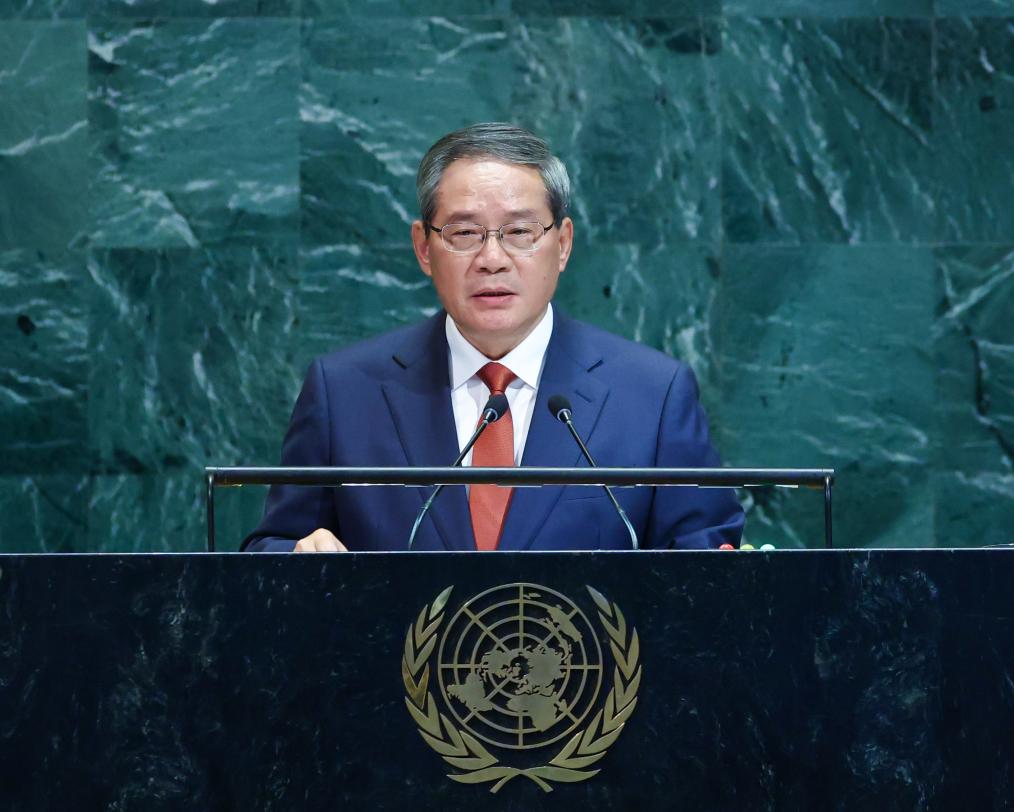 China, Vietnam pledge to expand trade, deepen strategic cooperation